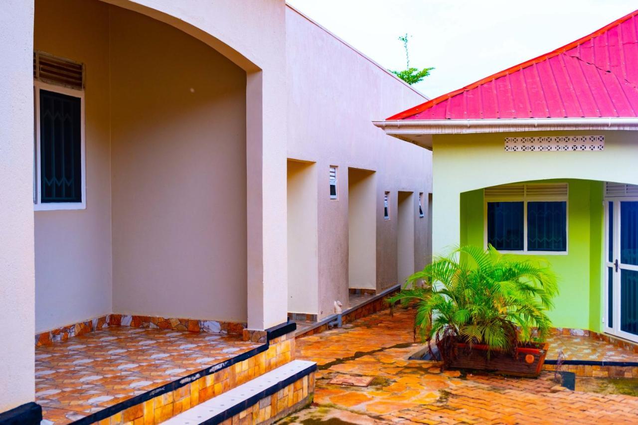 Airport Unique Hotel Entebbe Luaran gambar